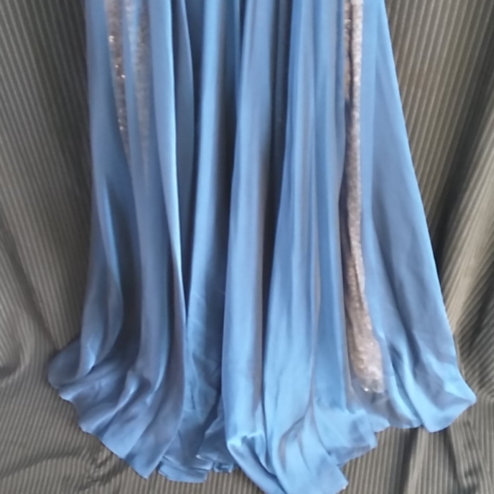 La Femme Fashion Gown - Picture 10 of 13